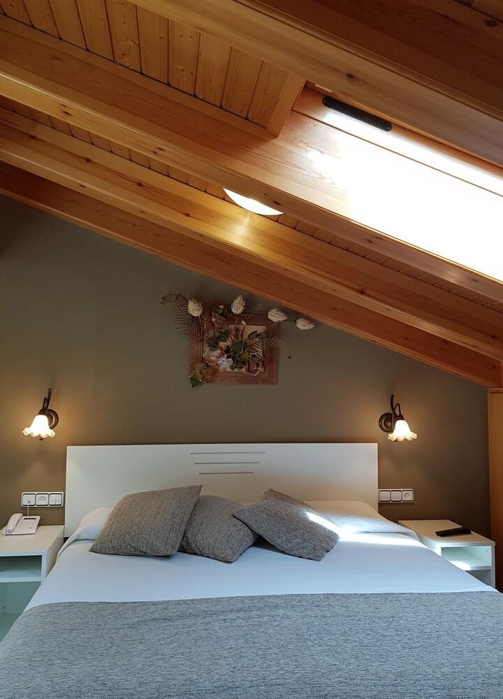 Hotel Sant Roc Camprodon Ngoại thất bức ảnh