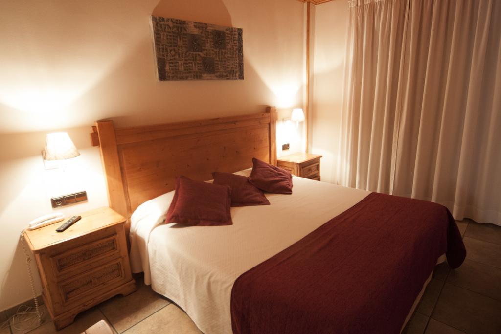 Hotel Sant Roc Camprodon Ngoại thất bức ảnh