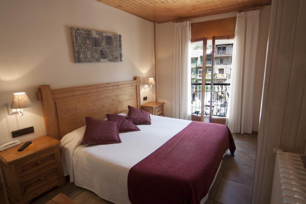 Hotel Sant Roc Camprodon Ngoại thất bức ảnh