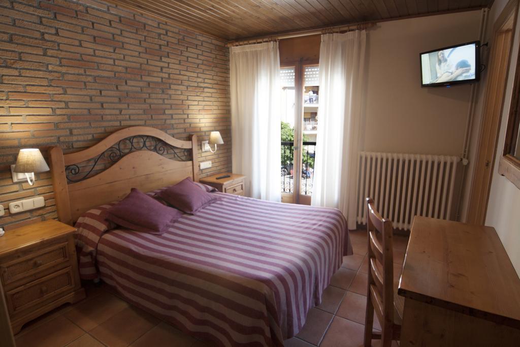 Hotel Sant Roc Camprodon Ngoại thất bức ảnh